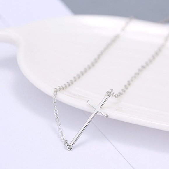 NEW 925 Sterling Silver Dainty Cross Necklace - Picture 4 of 4
